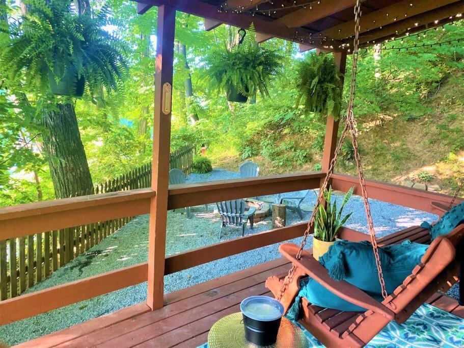 Hemlock Hideaway Apartment Маги Вали Екстериор снимка